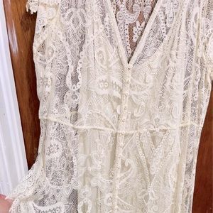 Torrid (3) Ivory Lace Maxi dress